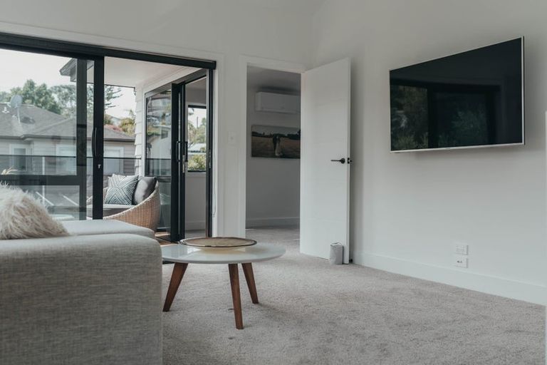 Photo of property in 26b Hythe Terrace, Mairangi Bay, Auckland, 0630