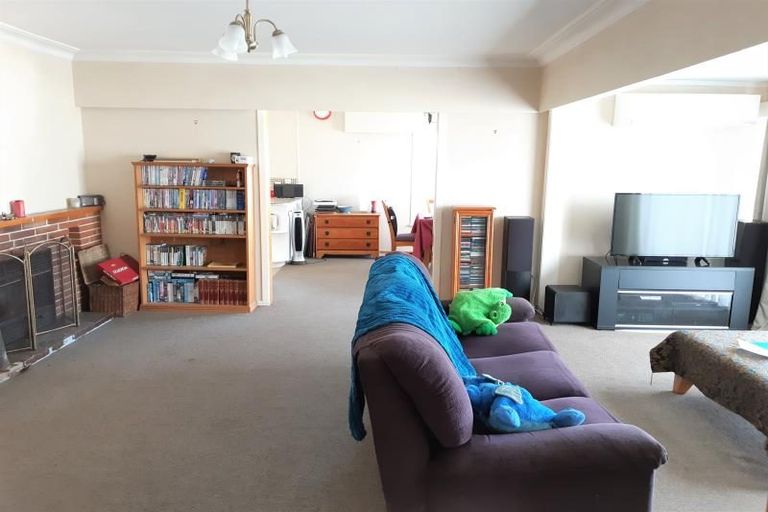 Photo of property in 17 Paterson Avenue, Pukekohe, 2120