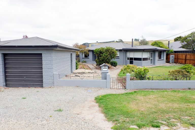 Photo of property in 17 Airedale Road, Weston, Oamaru, 9401