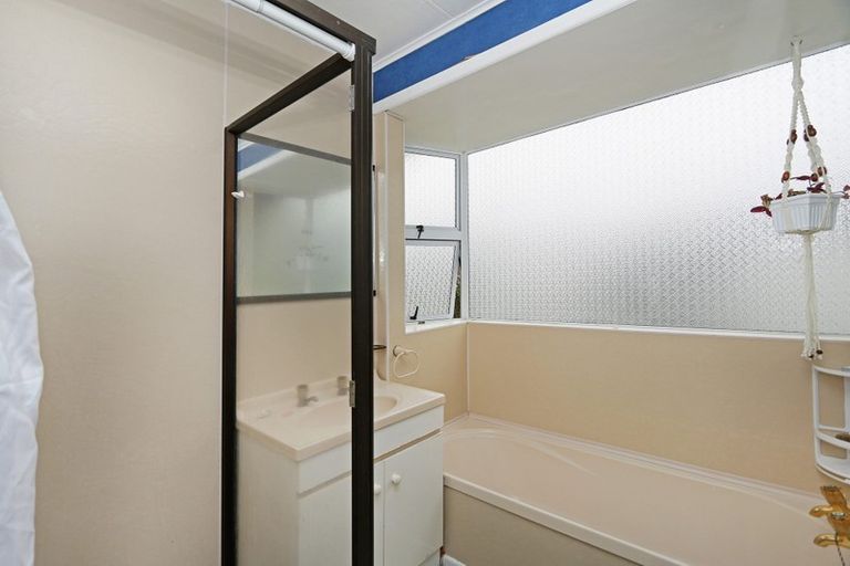 Photo of property in 15 Murray Avenue, Hawera, 4610