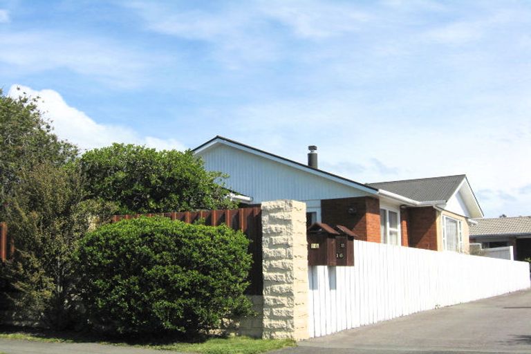 Photo of property in 2/16 Maitland Avenue, Stoke, Nelson, 7011