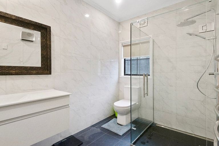 Photo of property in 125 Grahams Road, Burnside, Christchurch, 8053