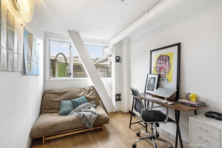 Photo of property in Qba Apartments, 1j/51 Webb Street, Mount Cook, Wellington, 6011