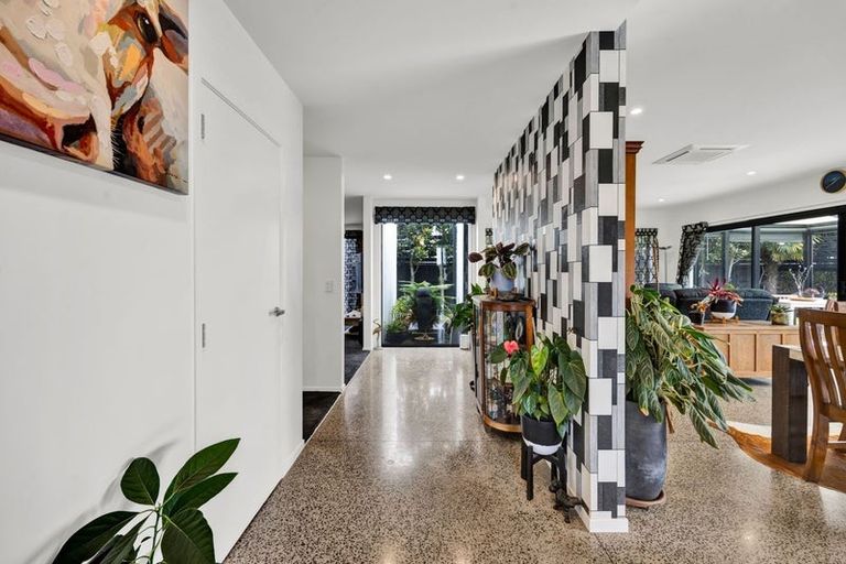 Photo of property in 23 Links Drive, Waiwhakaiho, New Plymouth, 4312