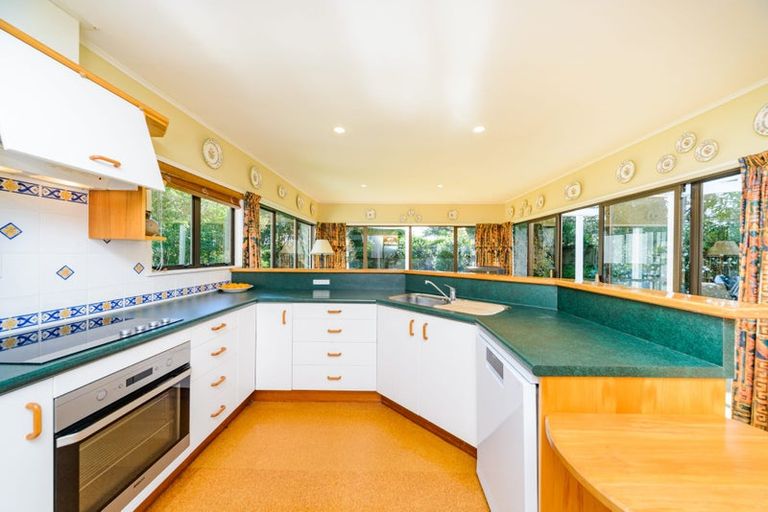 Photo of property in 106 Atawhai Road, Fitzherbert, Palmerston North, 4410