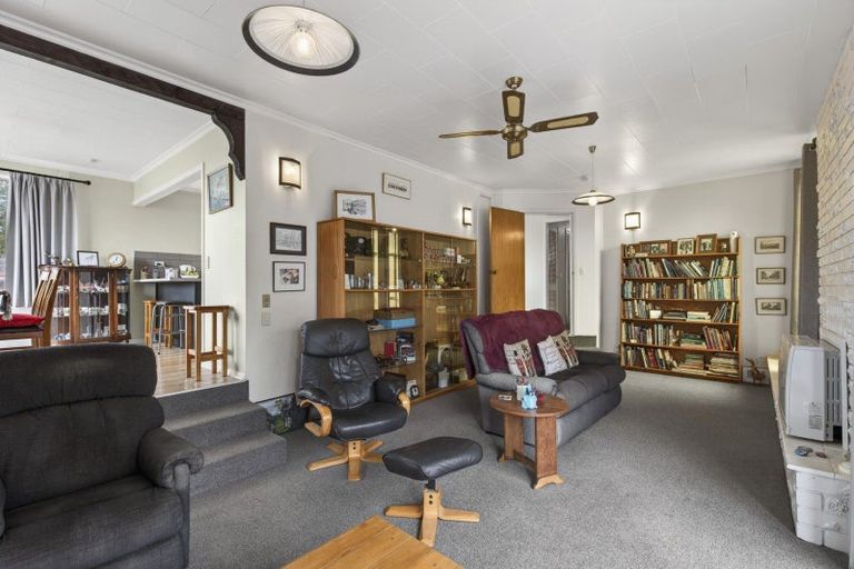 Photo of property in 20 Nikau Street, Inglewood, 4330