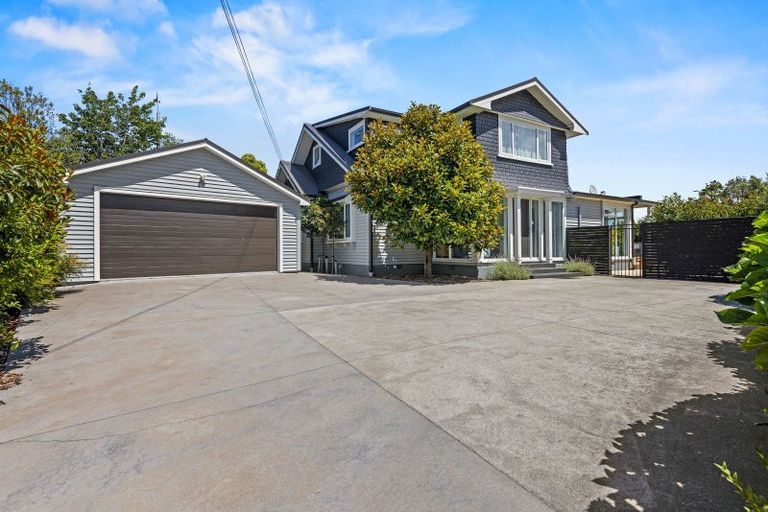 Photo of property in 3 Strowan Road, Strowan, Christchurch, 8052