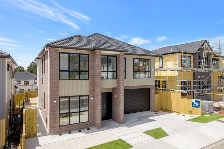 Photo of property in 19 Dungloe Avenue, Flat Bush, Auckland, 2019