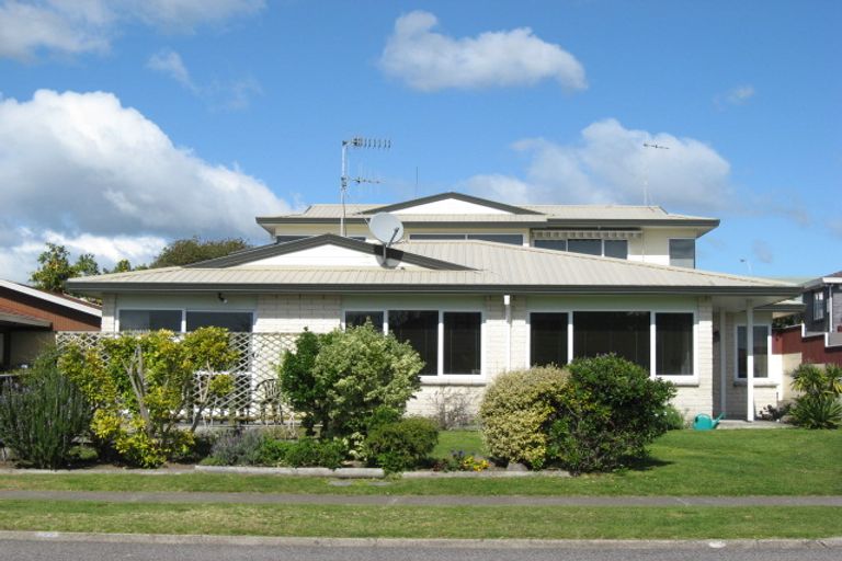 Photo of property in 2/29 Hikurangi Street, Whakatane, 3120