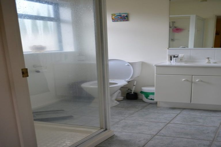 Photo of property in 11 Flemington Place, Taradale, Napier, 4112