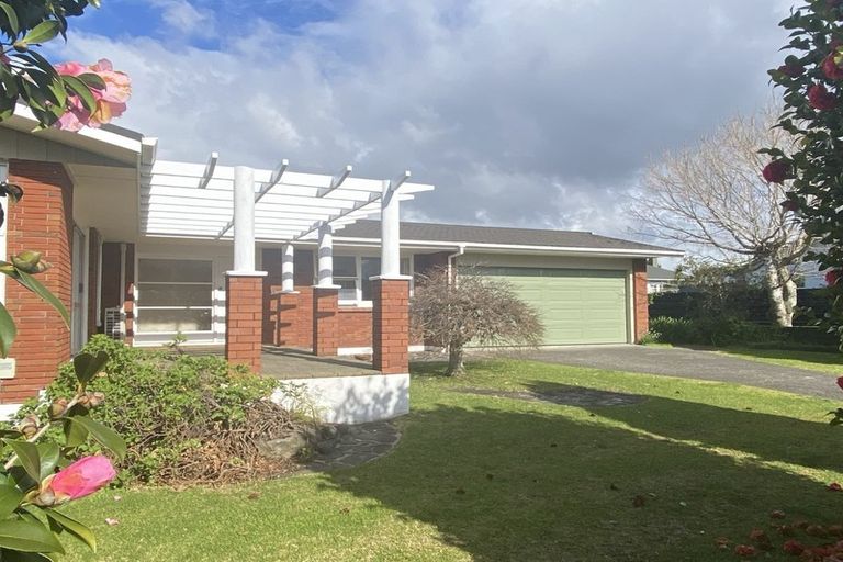 Photo of property in 25 Hinewa Road, Otumoetai, Tauranga, 3110