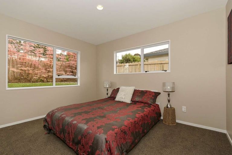 Photo of property in 15d Sarona Avenue, Glen Eden, Auckland, 0602