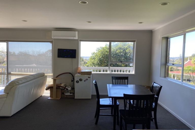 Photo of property in 55a/1 West Lynn Road, Titirangi, Auckland, 0604