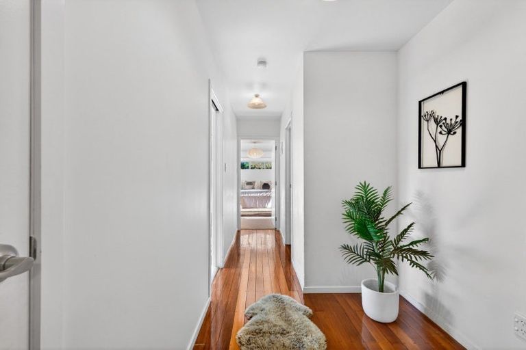 Photo of property in 1/11 Chester Street, Taradale, Napier, 4112