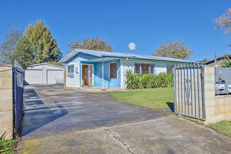 Photo of property in 25 Burton Crescent, Flaxmere, Hastings, 4120
