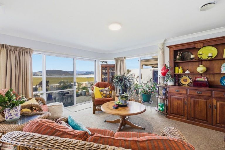 Photo of property in 9 Phoenix Heights, Mount Maunganui, 3116
