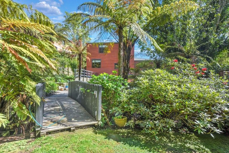 Photo of property in 5 Milton Terrace, Picton, 7220