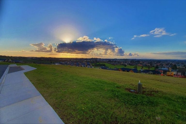 Photo of property in 6 Maratupu Way, Pukekohe, 2120