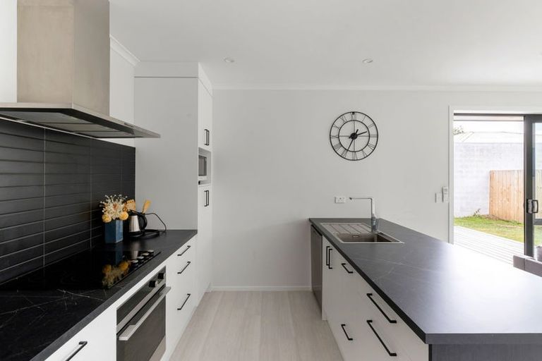 Photo of property in 22 Tui Drive, Picton, 7220