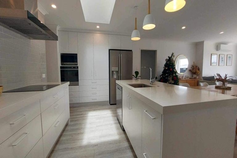 Photo of property in 63 Awataha Crescent, Pyes Pa, Tauranga, 3110