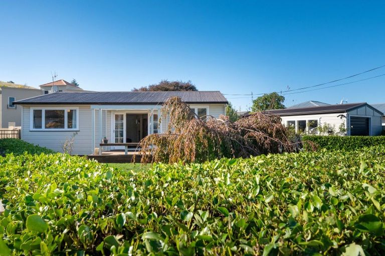 Photo of property in 17 Golding Road, Taradale, Napier, 4112