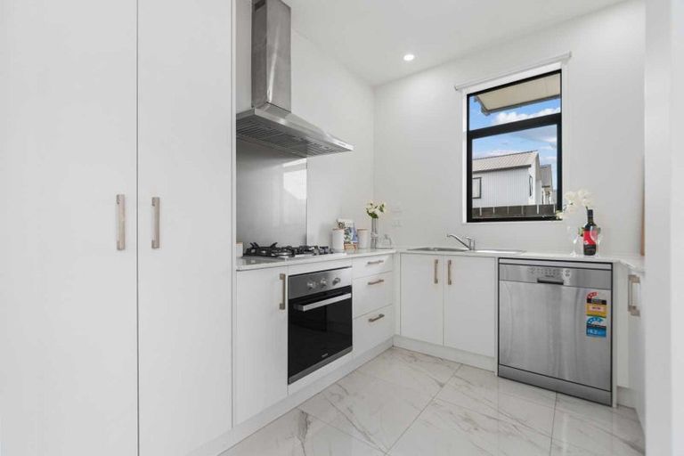 Photo of property in 23 Alliance Lane, Papakura, 2110