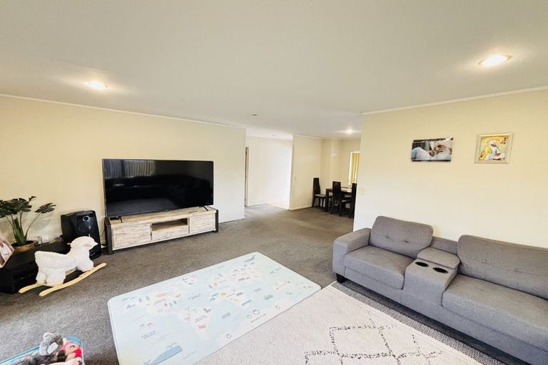 Photo of property in 23a Grove Road, Papakura, 2110