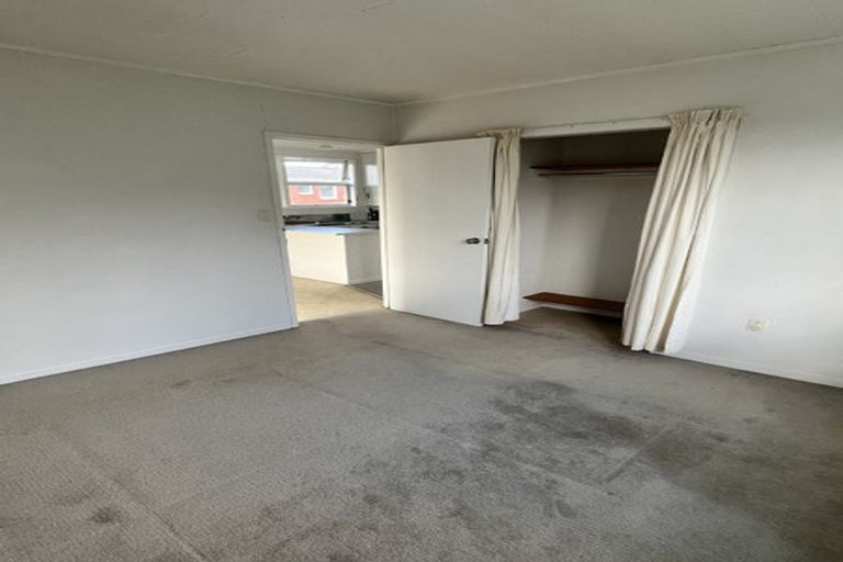 Photo of property in 495 Beach Road, Murrays Bay, Auckland, 0630