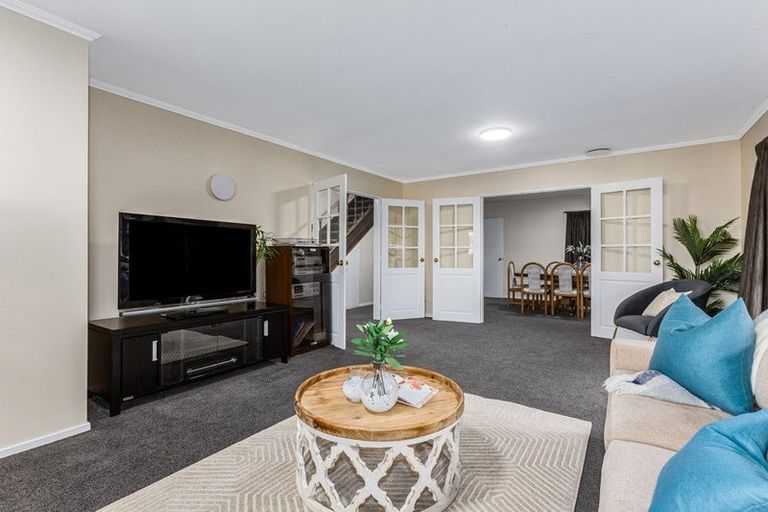Photo of property in 31 Burbank Crescent, Churton Park, Wellington, 6037
