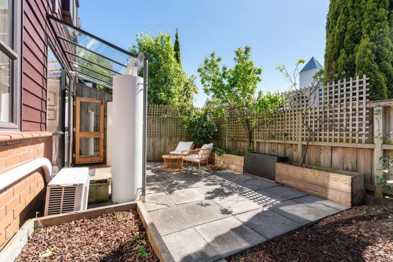 Photo of property in 1/80 Hobson Street, Thorndon, Wellington, 6011