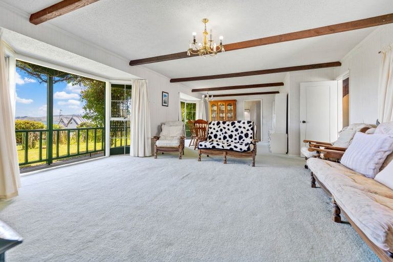 Photo of property in 10 Te Hepera Street, Waipahihi, Taupo, 3330
