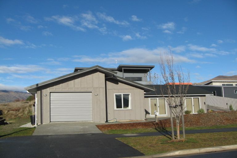 Photo of property in 10a Allenby Place, Wanaka, 9305