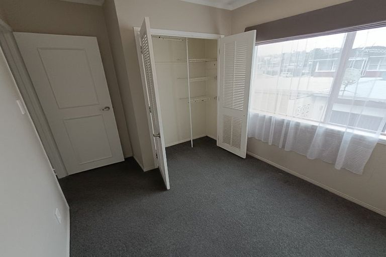 Photo of property in 2/772 Beach Road, Browns Bay, Auckland, 0630