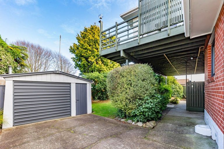 Photo of property in 22 Highbury Drive, Levin, 5510