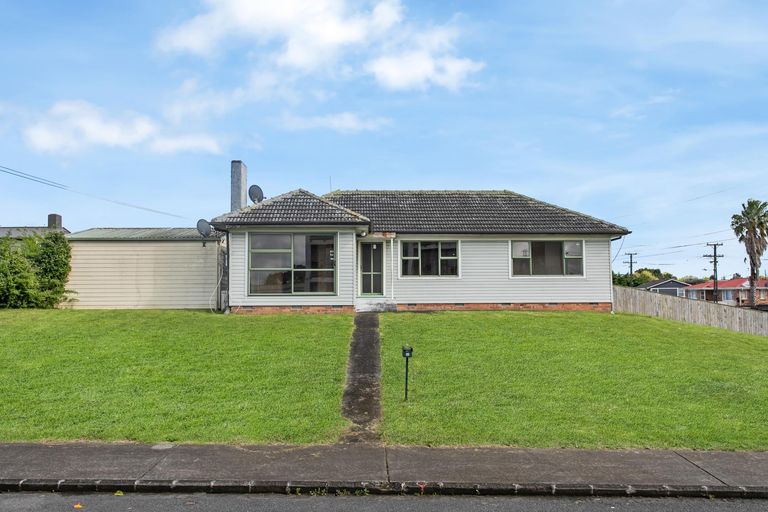 Photo of property in 32 Whitley Crescent, Otara, Auckland, 2023