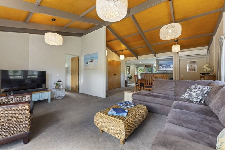Photo of property in 6 Cousins Avenue East, Foxton Beach, Foxton, 4815