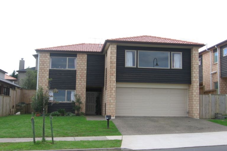 Photo of property in 92 Cyril French Drive, Flat Bush, Auckland, 2016