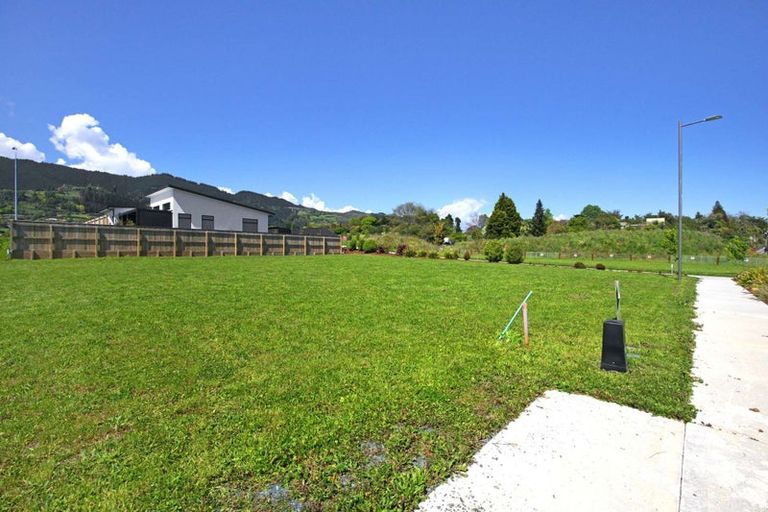 Photo of property in 25 Greenway Crescent, Hope, 7020