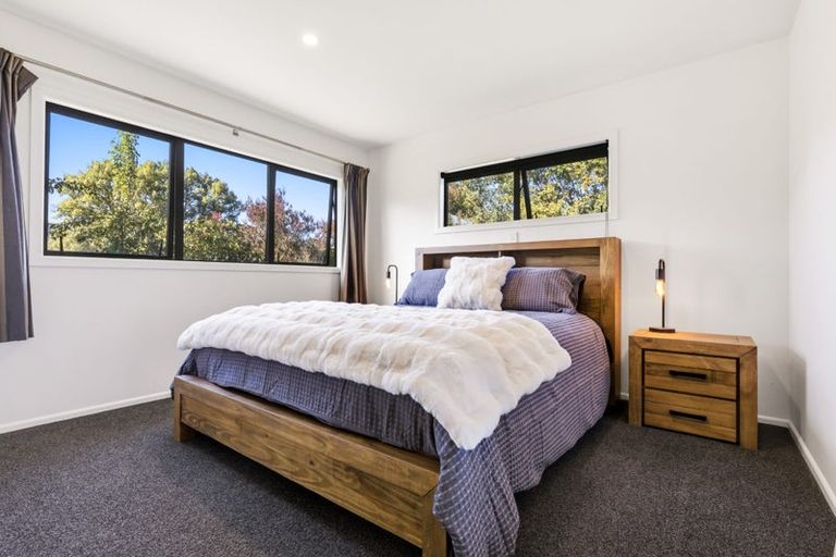 Photo of property in 92 Lisland Drive, Kinloch, Taupo, 3377