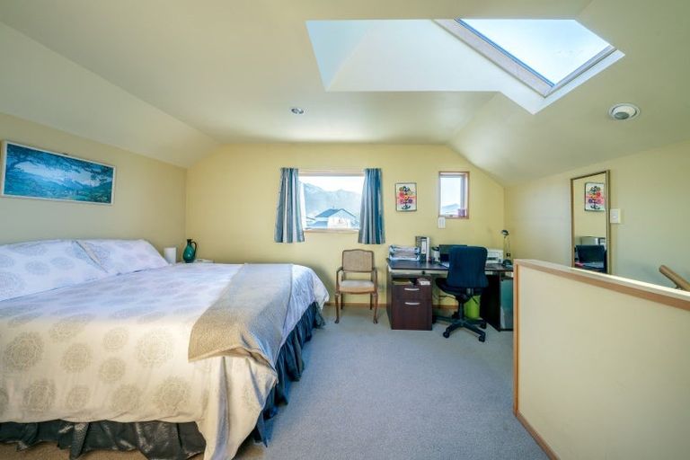 Photo of property in 72a Meadowstone Drive, Wanaka, 9305