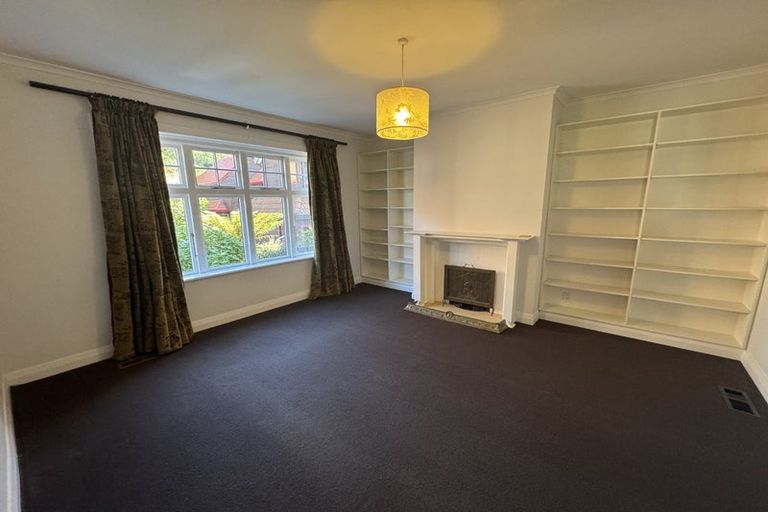 Photo of property in 14 Glen Road, Kelburn, Wellington, 6012