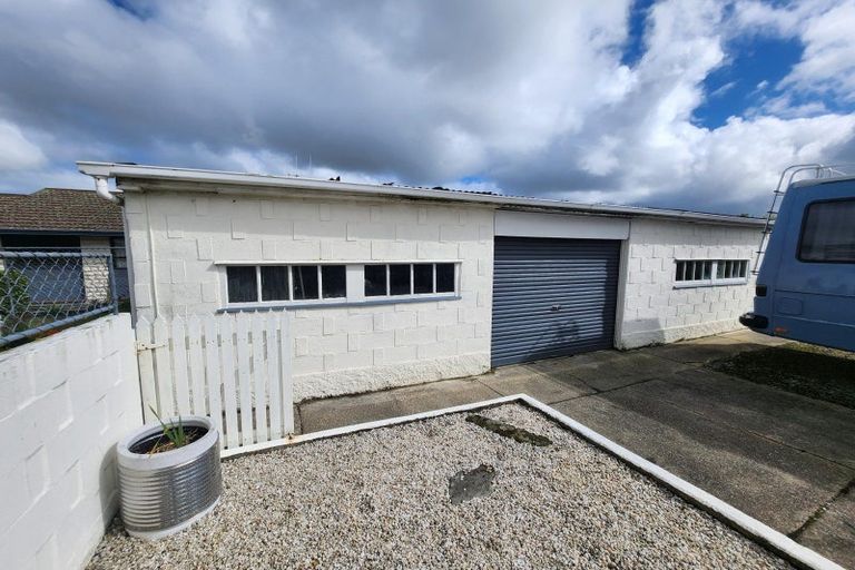 Photo of property in 22 Sandringham Street, Oamaru North, Oamaru, 9400