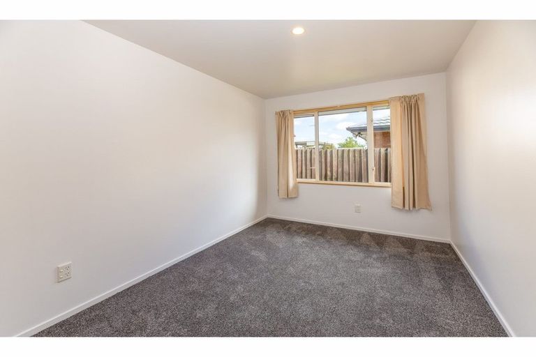 Photo of property in 30 Seymour Street, Hornby, Christchurch, 8042