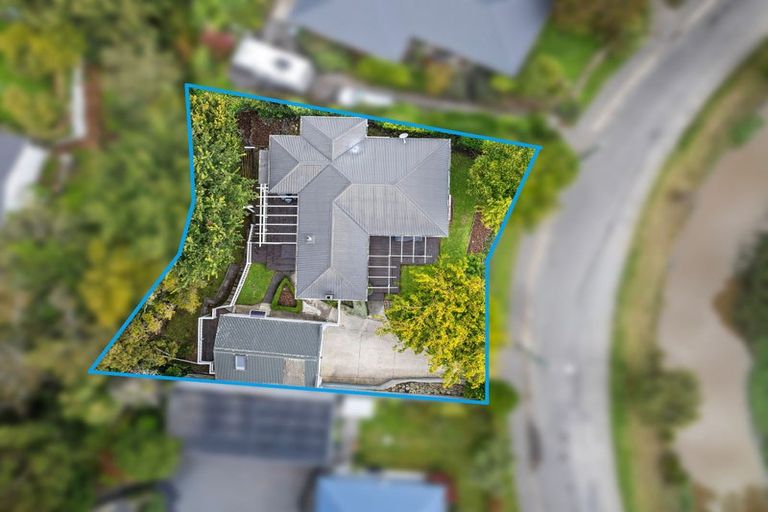 Photo of property in 211 Fifield Terrace, Opawa, Christchurch, 8023