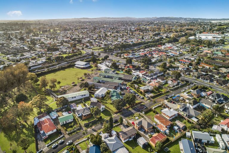 Photo of property in 11 Imrie Avenue, Mangere, Auckland, 2022