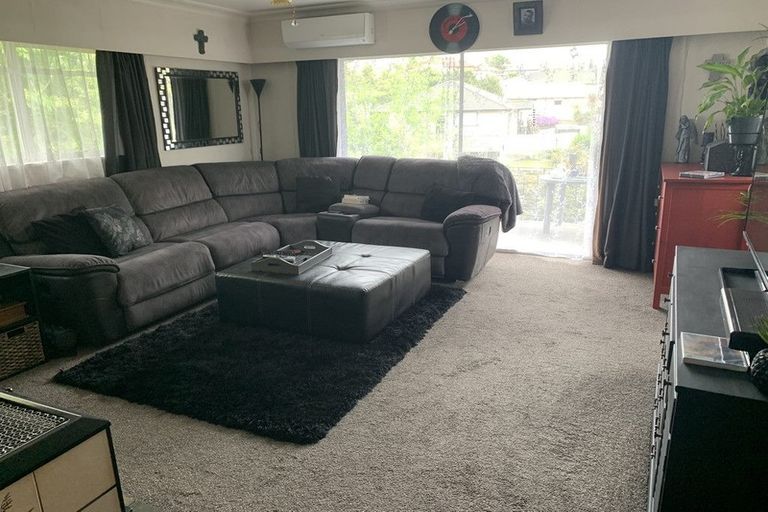 Photo of property in 19 Moloney Terrace, Pukekohe, 2120