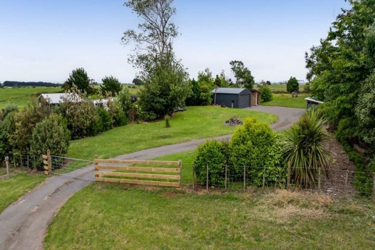 Photo of property in 8 Weka Street, Te Kiri, Opunake, 4682