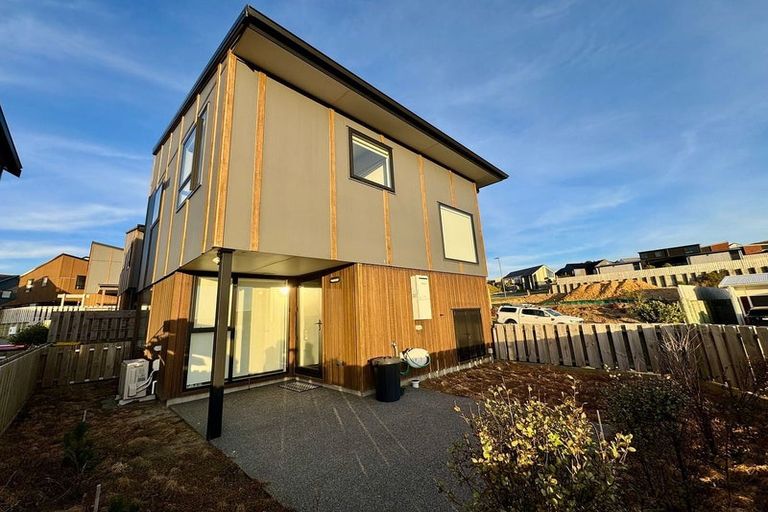 Photo of property in 73 Cedarwood Street, Woodridge, Wellington, 6037
