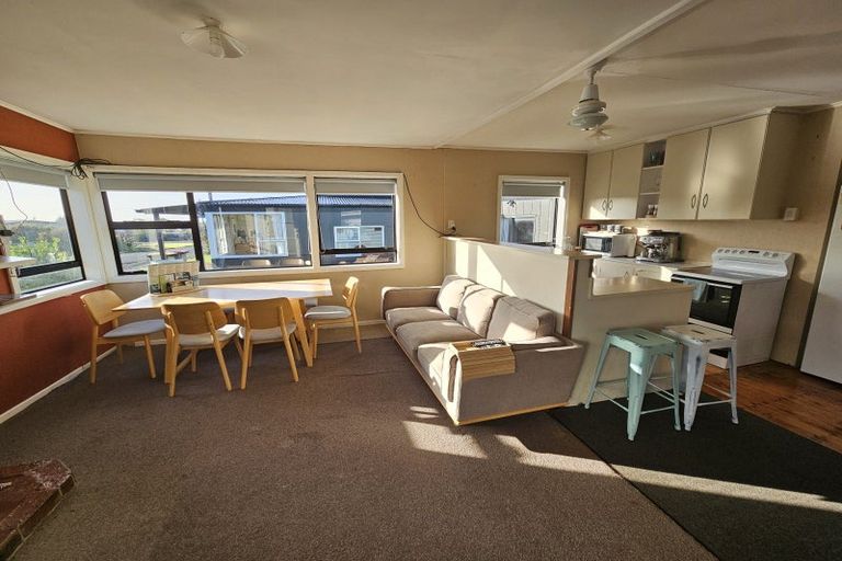 Photo of property in 7 Kowhai Street, Kaka Point, Balclutha, 9271