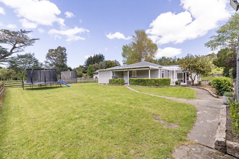 Photo of property in 131 Pahiatua Aokautere Road, Aokautere, 4471